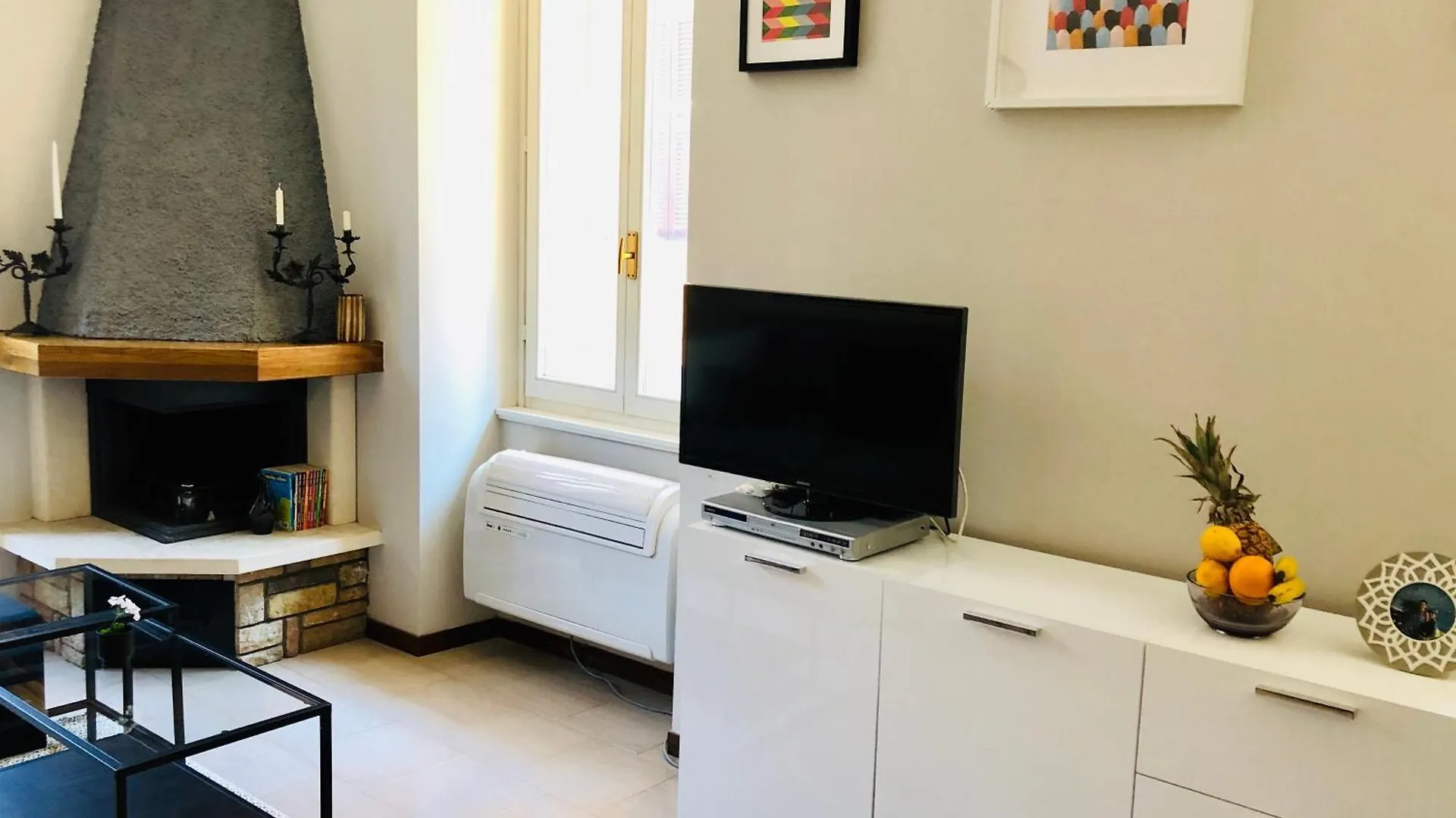 The Cypress House - Historical Center With Ac Apartment Varenna